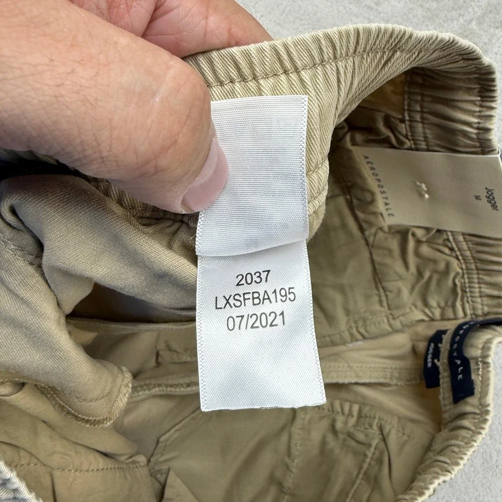 Aeropostale Mens Jogger Pants Size M Tan Khaki Elastic Waist Drawstring NWT